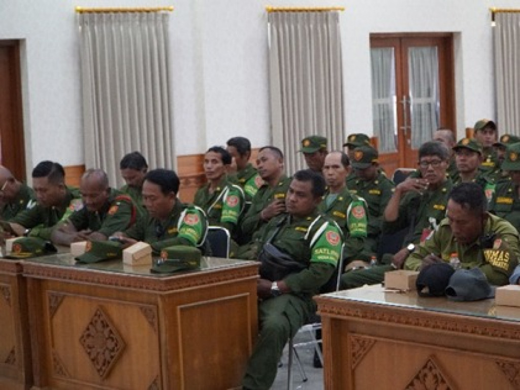 Antusias Linmas Desa Dalung Ikuti Sosialisasi Pilkada Serentak 2024 Oleh PPK Kecamatan Kuta Utara